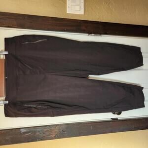 Athleta Women's Trekkie North Jogger in Black- size 18